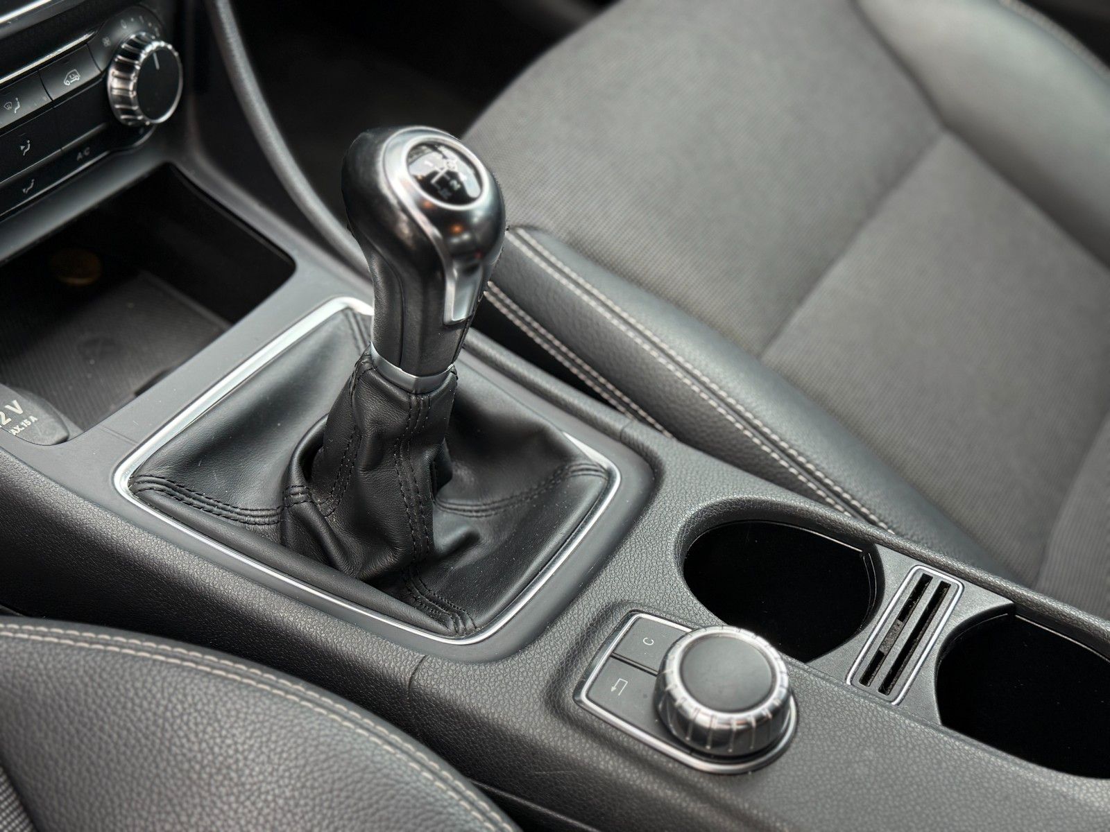 MERCEDES-BENZ A 180 A 180 CDI / d BlueEfficiency SHZ/NAVI – Ansicht 24
