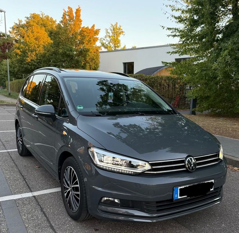 Image of Volkswagen Touran