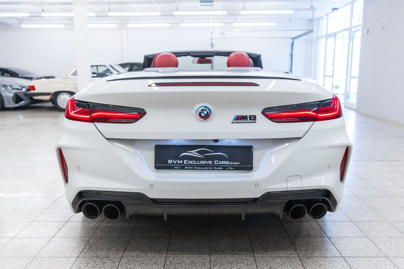 Fahrzeugabbildung BMW M8 Cabrio Competition LASER B&W ACC 3D SOFTCLOSE