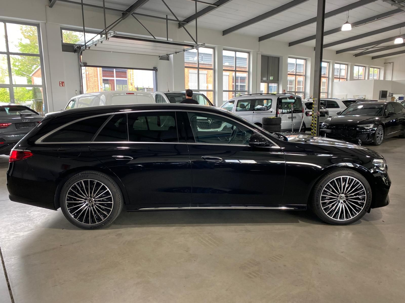 Fahrzeugabbildung Mercedes-Benz E 300 de T AMG Exclusiv/HUD/DIS/´20/AHK/