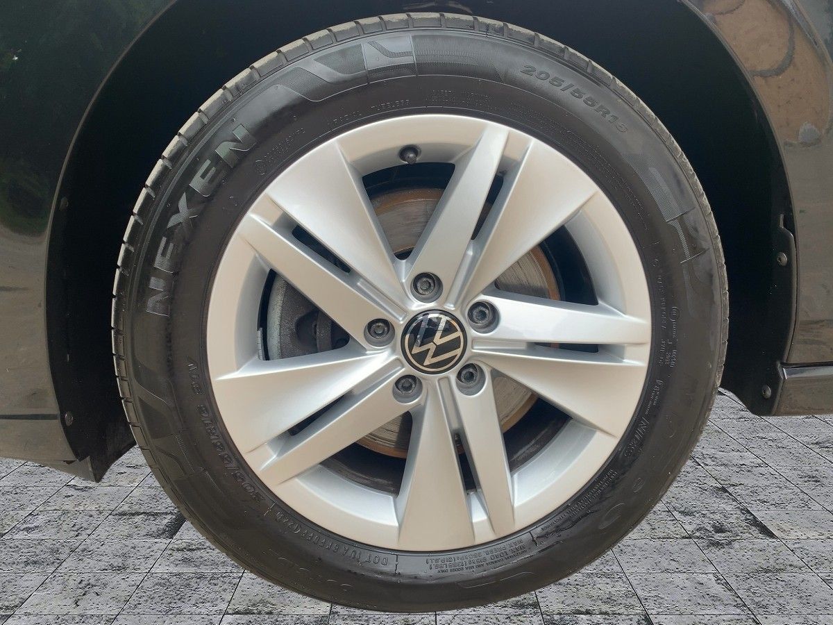 Volkswagen Golf - Bild 8