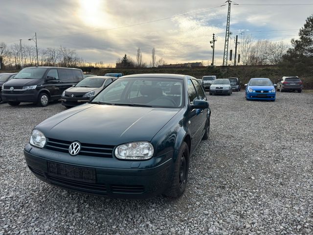 Volkswagen Golf 1.6 Pacific