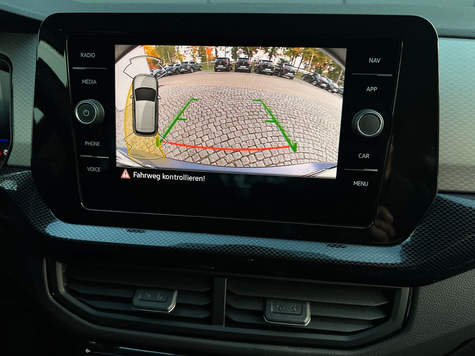 Fahrzeugabbildung Volkswagen T-Cross Life 1.0 TSI DSG *IQ.Light, Climatronic,