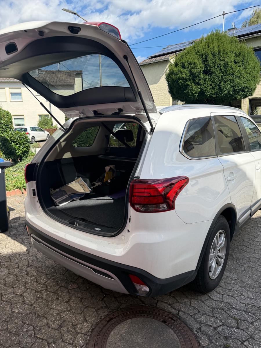 Mitsubishi Outlander 2.0 MIVEC Diamant ClearTec 2WD Diamant