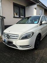 Mercedes-Benz Mercedes Benz B180 - Mercedes B 180 SUV
