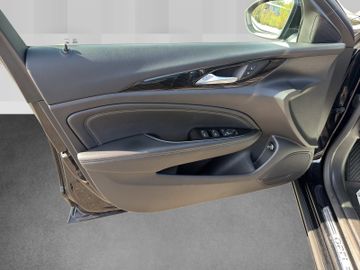 Opel Insignia - 10