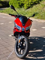 Aprilia Tuono 125 tiefergelegt - APRILIA HAMBURG