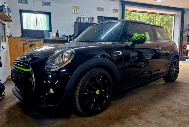 MINI ONE Mini 3-trg. One