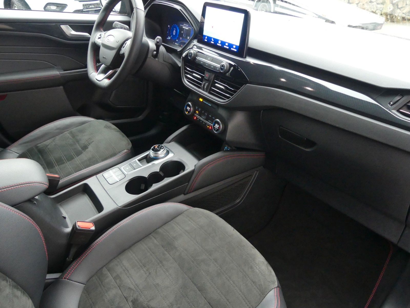 Fahrzeugabbildung Ford Kuga Plug-In Hybrid ST-Line X