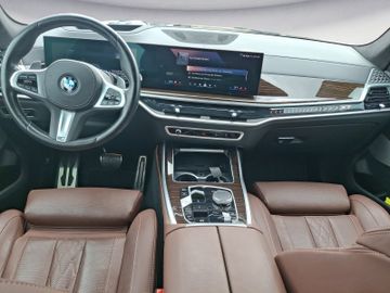 BMW X7 - 12