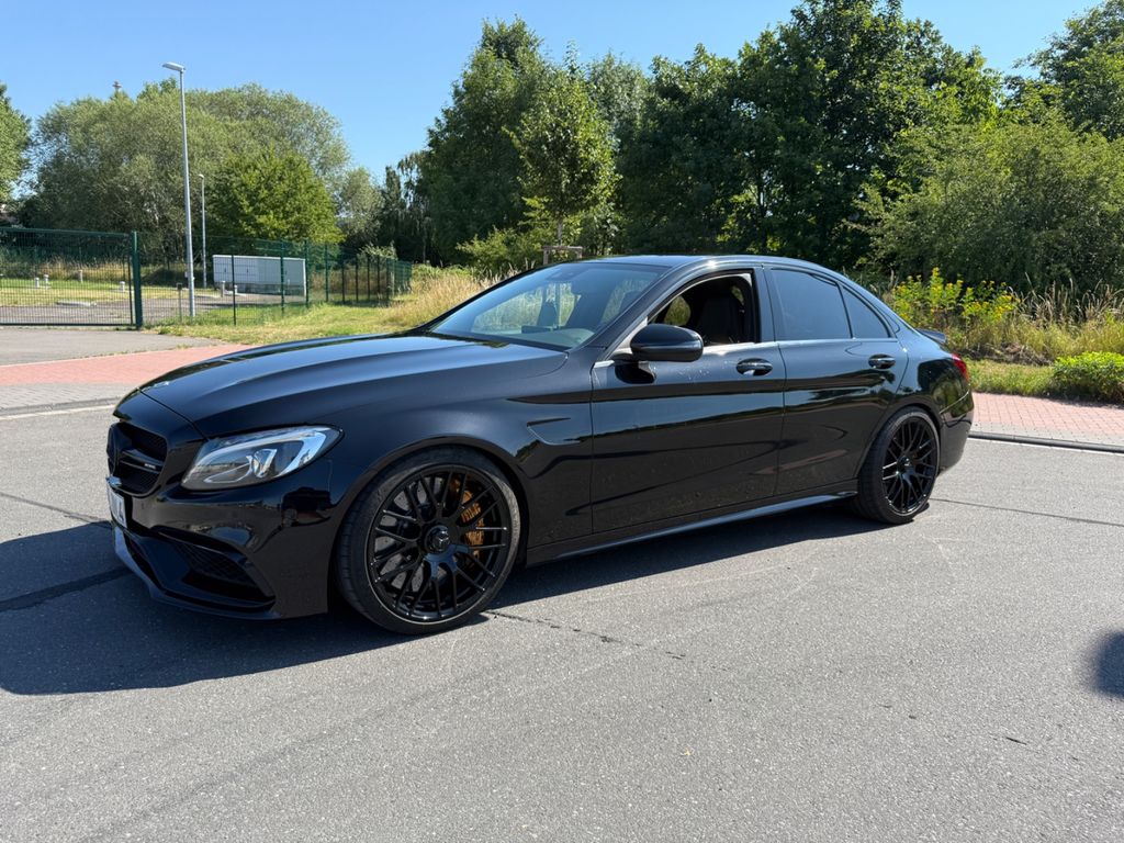 Mercedes-Benz C 63 AMG