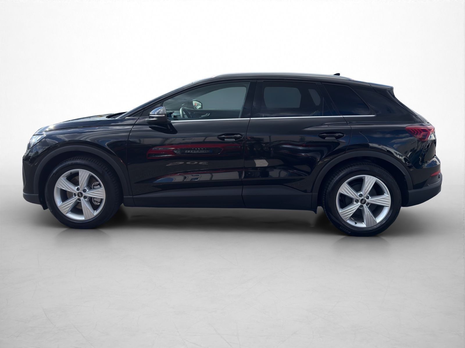 Audi Q4 e-tron 45 NAVI-PLUS LED KAMERA HUD SHZ PDC VI foto 3