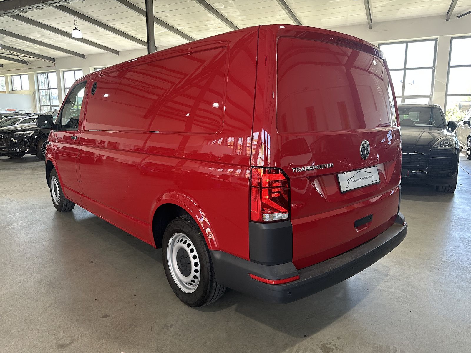 Fahrzeugabbildung Volkswagen T6.1 Transporter 2.0 TDI Kasten lang/Klima//Würt