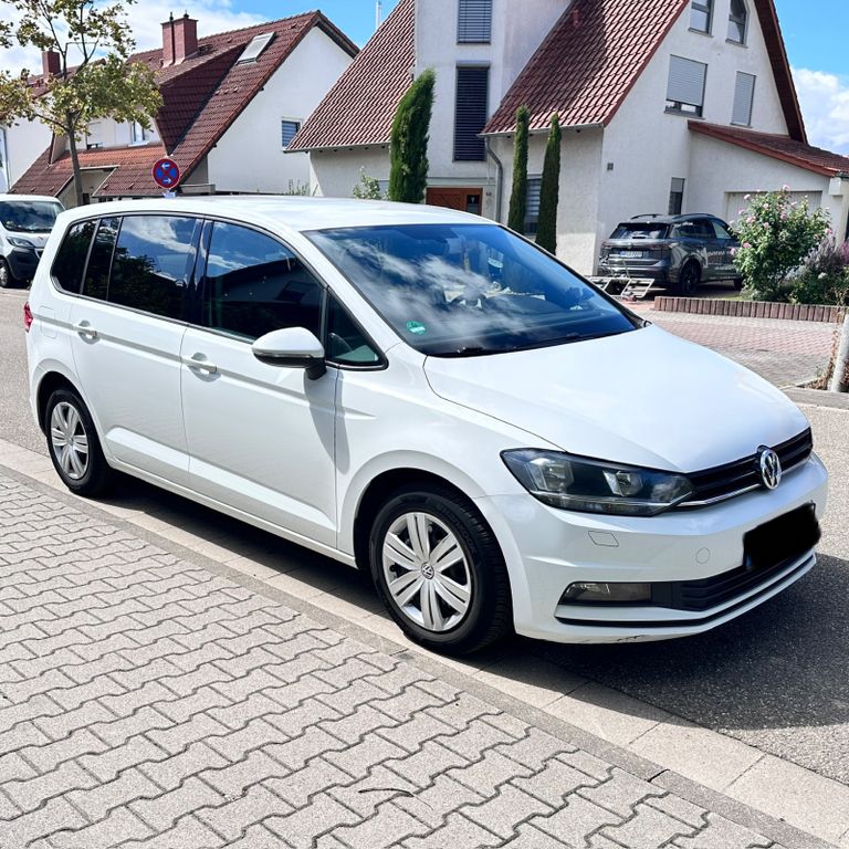 Image of Volkswagen Touran
