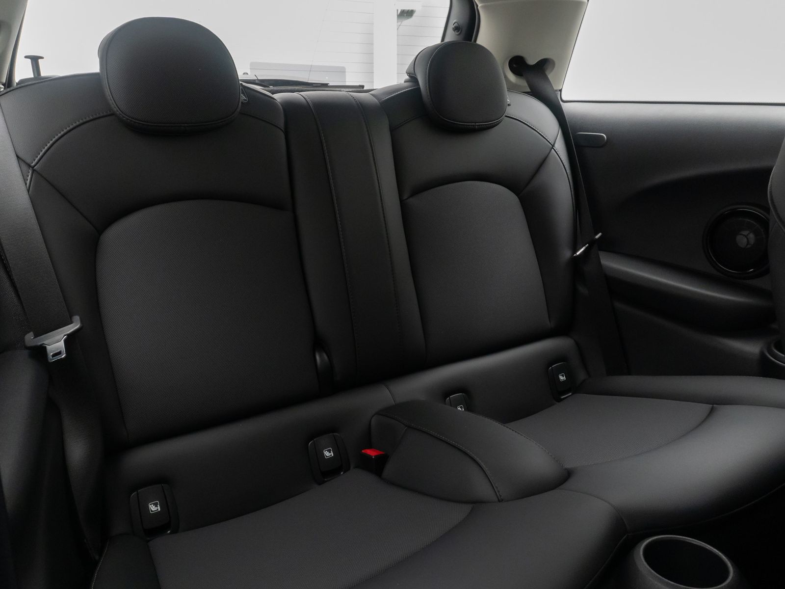 Fahrzeugabbildung MINI ONE Classic Trim LED Navi Leder H/K Komfort DAB