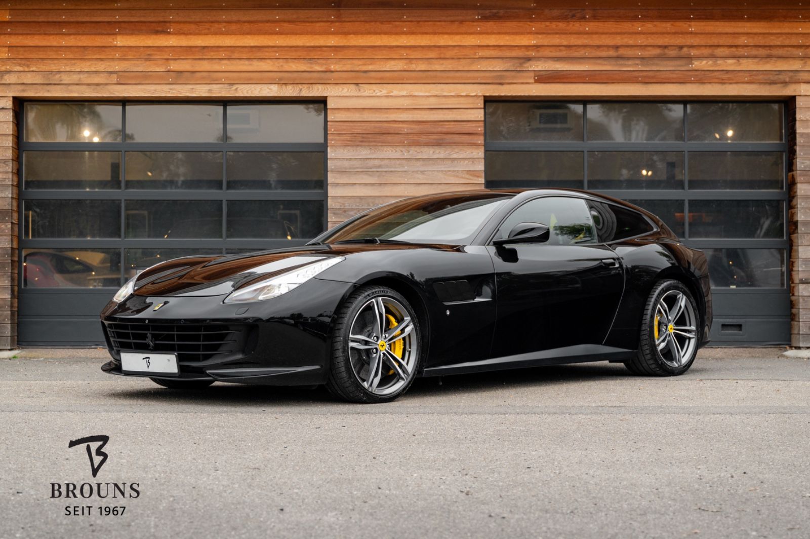 FERRARI GTC4Lusso