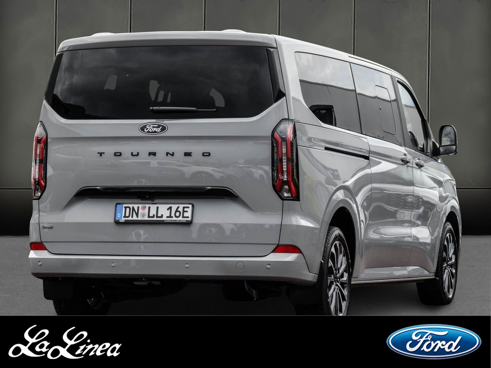 Ford Tourneo Custom Titanium X Plug-in Hybrid 340 L2 imagem 2