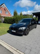 BMW F10 523i - BMW 523: 523i F10