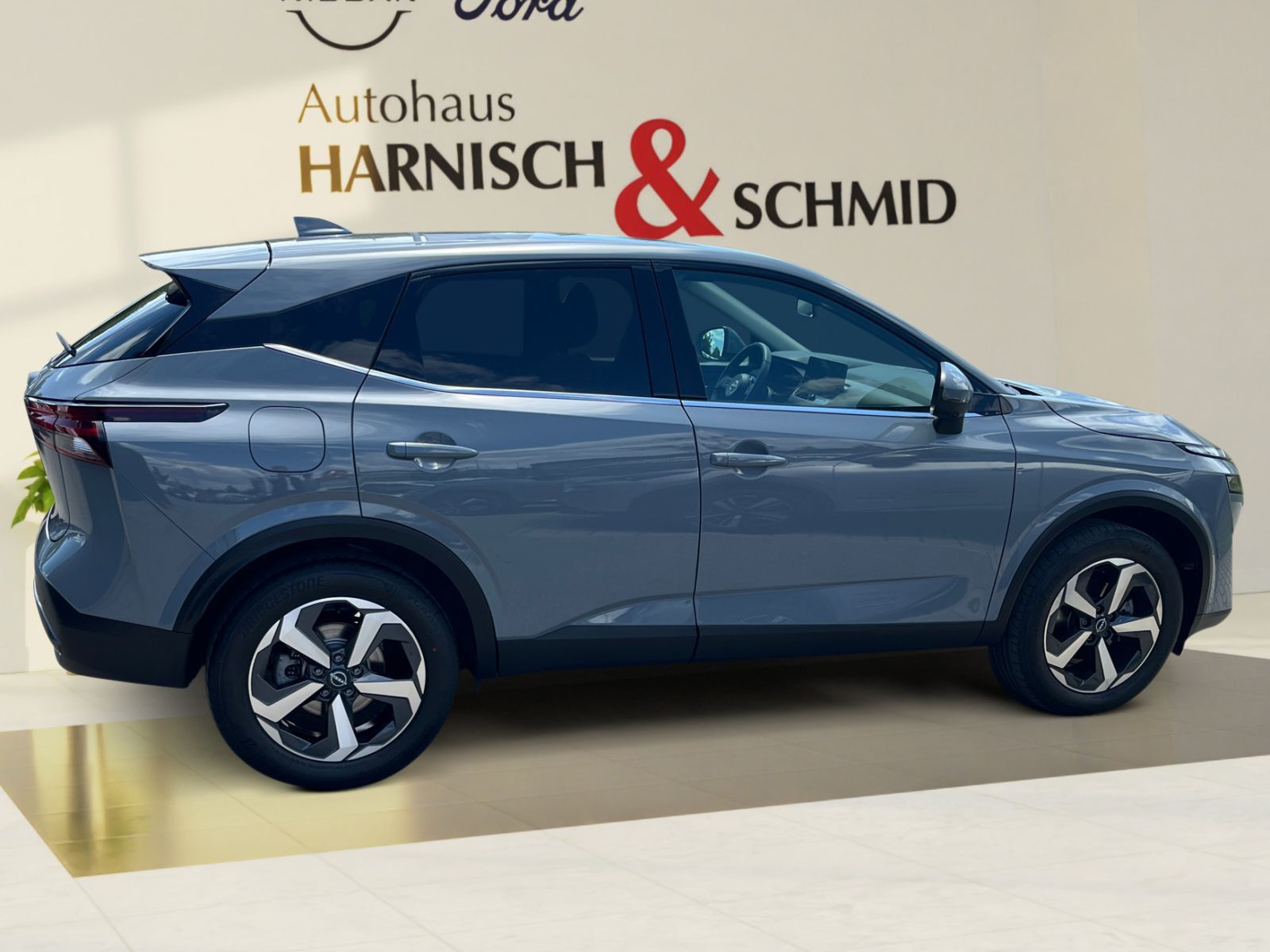 Fahrzeugabbildung Nissan Qashqai 1.3 DIG-T MHEV 6MT - N-Connecta -WP, BP