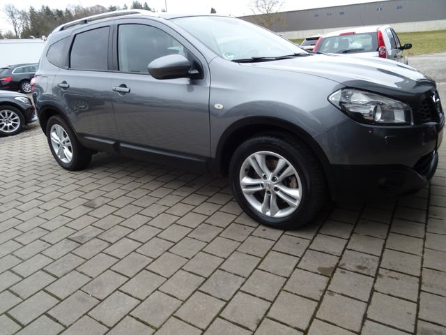 Nissan Qashqai +2 dCI 1.6. Panorama-Xenon-Sitzheizung.