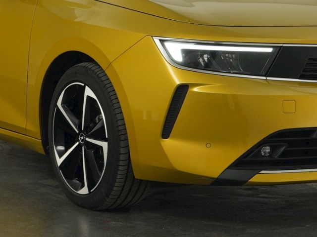 Astra L LIM BUSINESS ELEGANCE PHEV AT+LED+NAVI+R