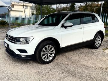 Volkswagen Tiguan - 4