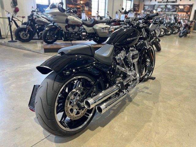 Fahrzeugabbildung Harley-Davidson FXBR Breakout 114cui inkl.Kesstech
