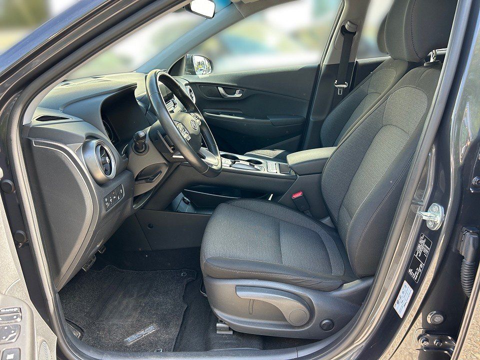 Fahrzeugabbildung Hyundai KONA ELEKTRO 64kWh PLUS-P KRELL+NAV+LED+CARPLAY+