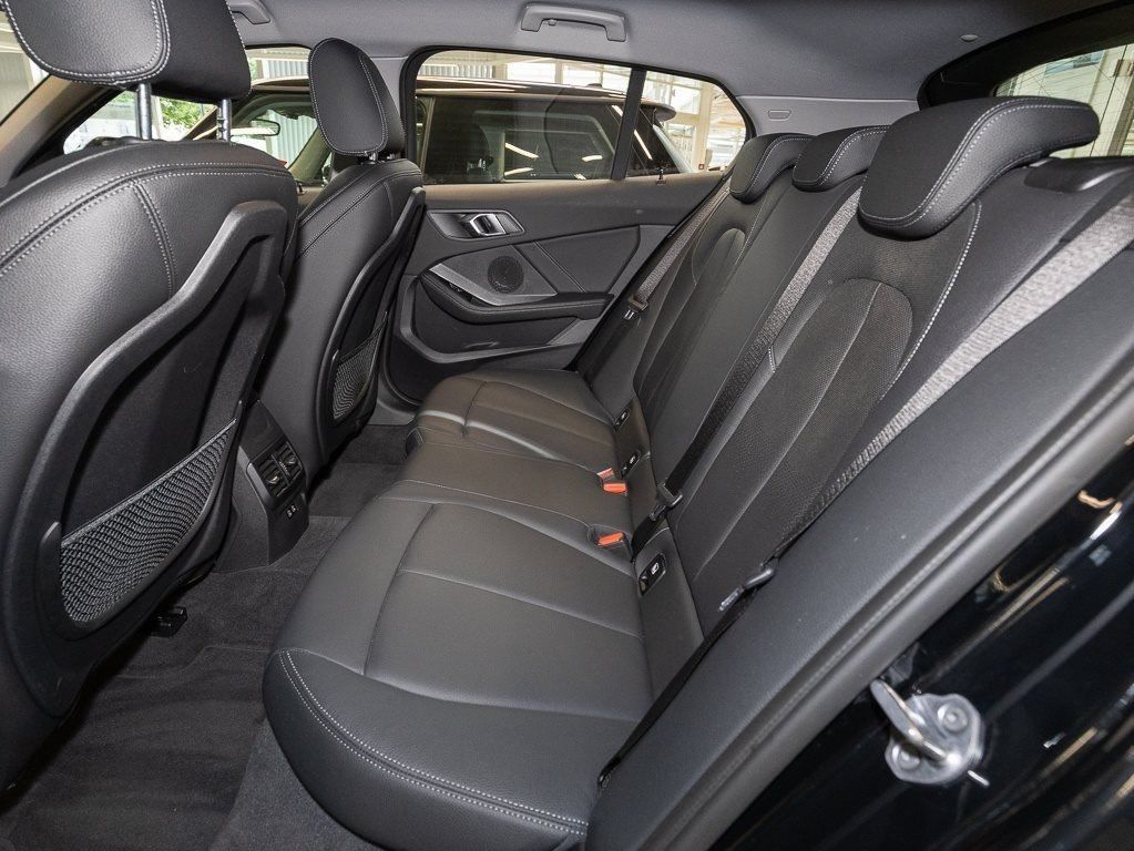 BMW 116 - Bild 11