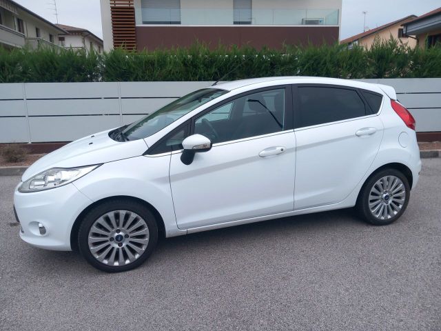 Ford Fiesta 1.4 5 porte Bz.- GPL Titanium unico 