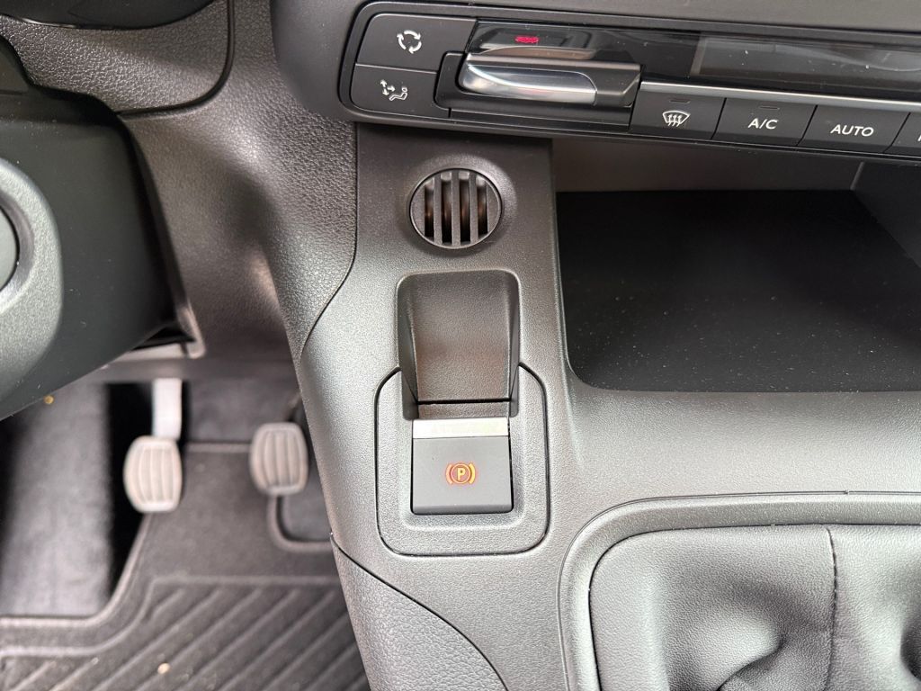 Fahrzeugabbildung Citroën Berlingo M Diesel 100 PLUS