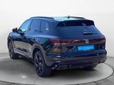 Volkswagen Touareg 3.0TDI R-Line Black Pano AHK Standh.Navi - Volkswagen Touareg: Automatik