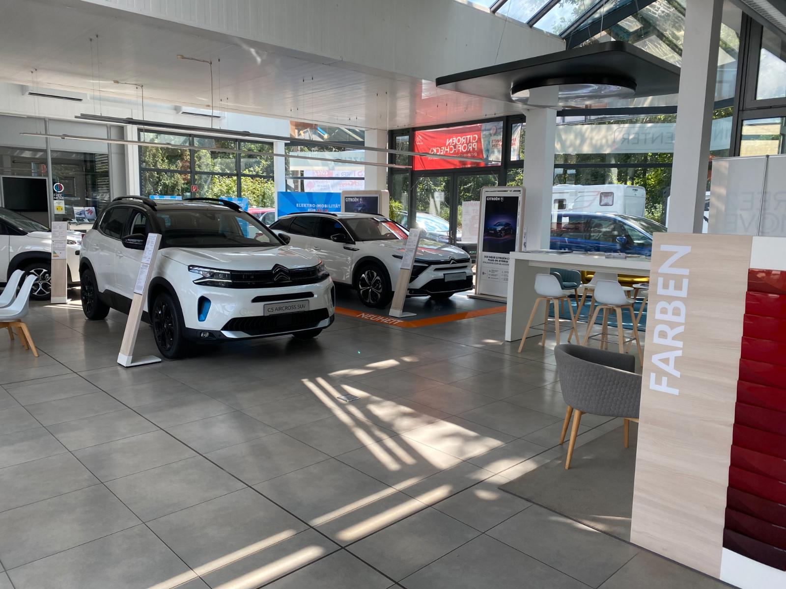 showroom-image-main