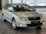Skoda Octavia Combi Ambiente/PDC/Tempo./AHK/Klima - Skoda Octavia Ambiente mit Diesel-Antrieb