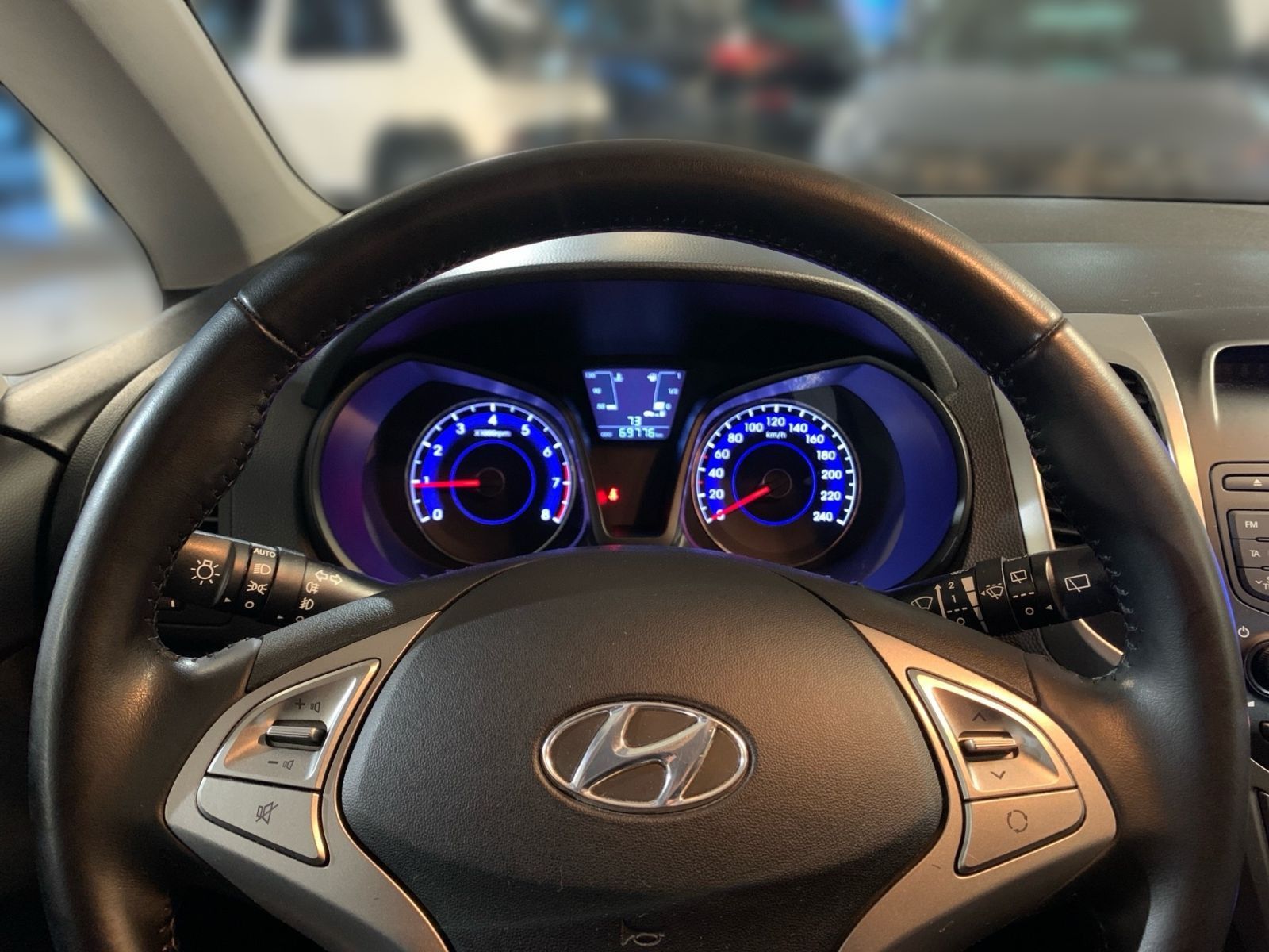 Fahrzeugabbildung Hyundai ix20 1.4 FIFA World Cup Edition PDC SHZ