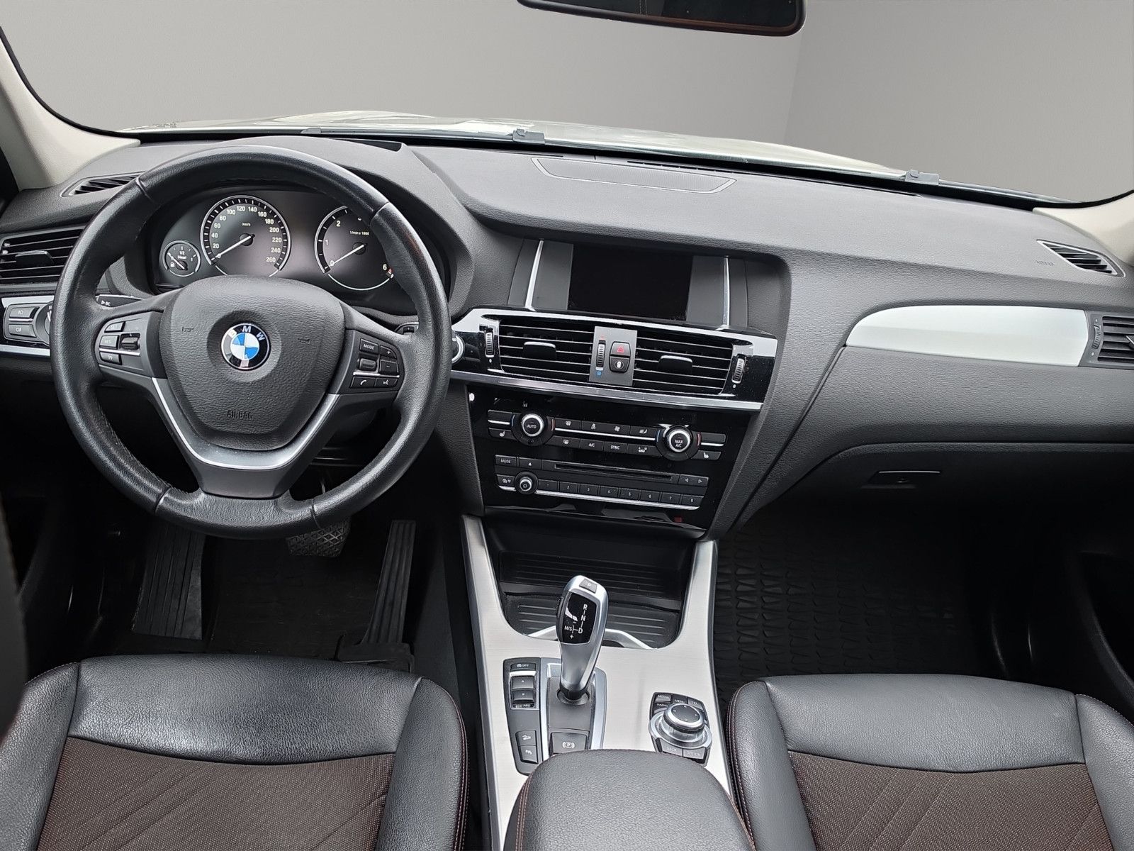 Fahrzeugabbildung BMW X3 xDrive20d AUT. AUS 1.HAND LEDER NAVI KAMERA