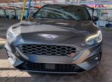 Ford Focus 2,0 EcoBlue ST ST - Ford Focus mit Diesel-Antrieb: Limousine, Klimaautomatik, 2.0