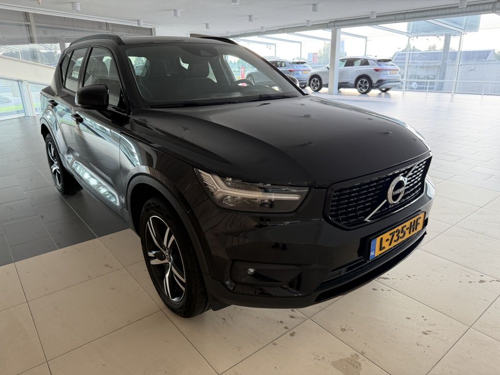 Volvo XC40 1.5 T2 R-Design imagem 2