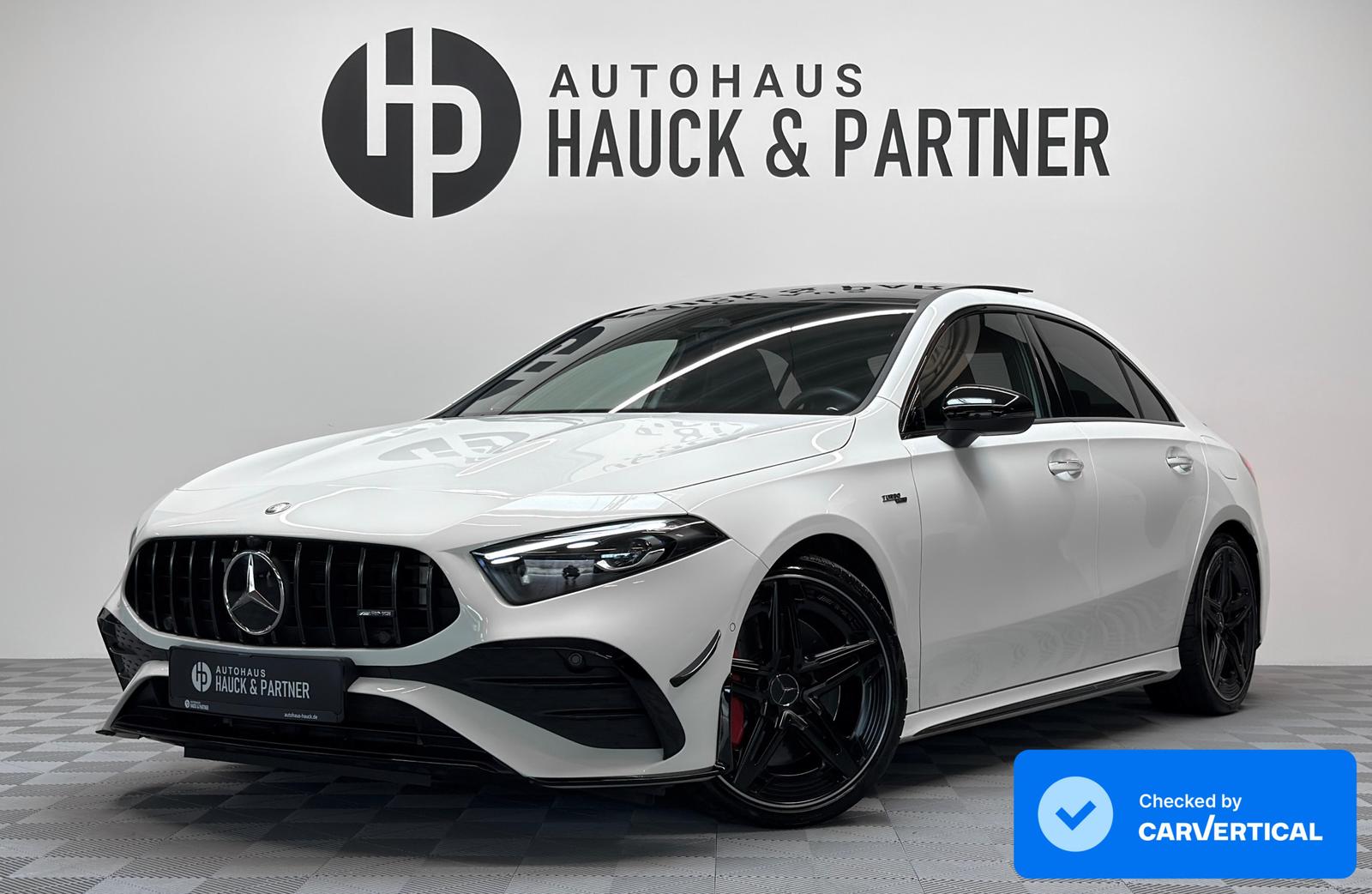 Mercedes-Benz A 35 AMG 4M Lim *Aero*Pano*Schale*Perf. Lenkrad