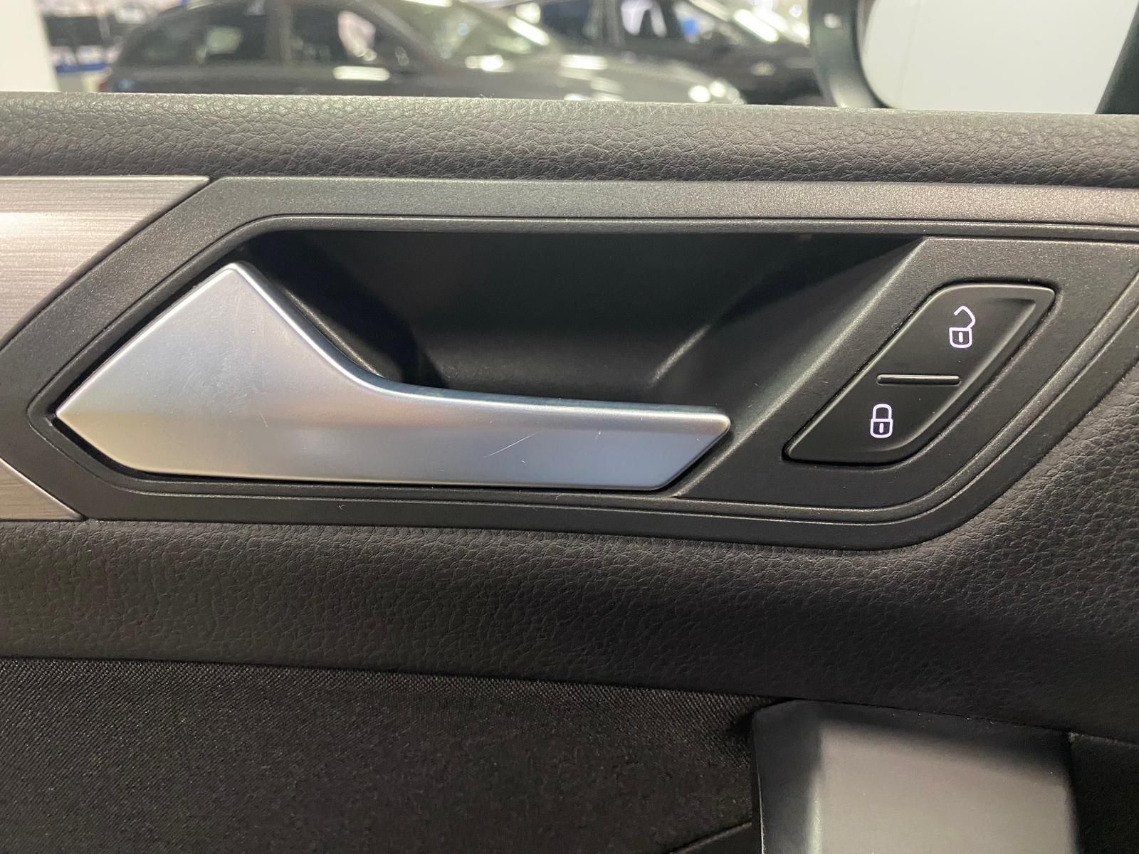 Fahrzeugabbildung Volkswagen Touran 1.4 TSI  Comfortline BMT/Star+ACC+3ZKLIMA