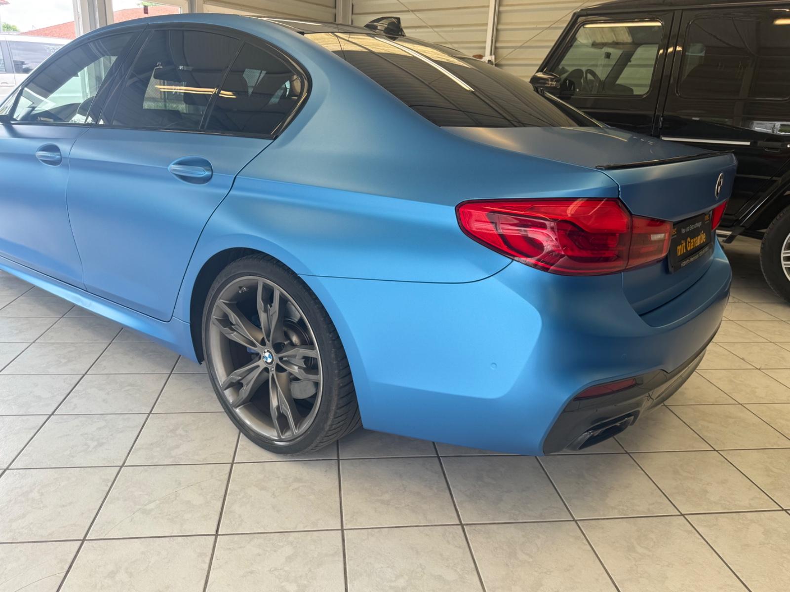 BMW M550i xDrive 4.4 V8 462 ch BVA / Bowers & Wilkins / Night Vision / Head-Up Display / Sièges ventilés