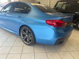 BMW M550i M-Paket xDrive HeadUp Soft-Close Schiebed. - BMW M-Modelle in Hamburg