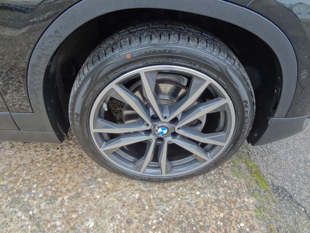 Fahrzeugabbildung BMW X2 sDrive 18d/M-Paket/Pano/HUD/Kamera/Navi/150PS