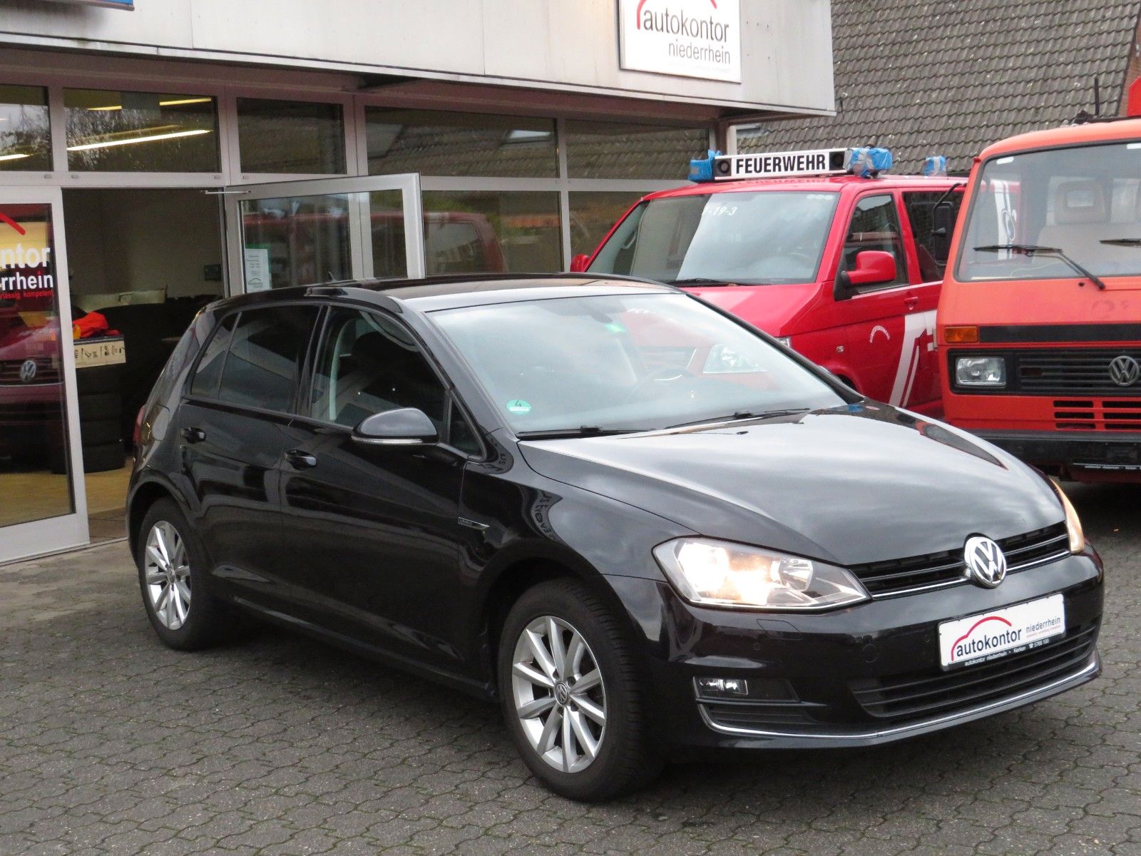 Fahrzeugabbildung Volkswagen Golf VII Lim. Lounge BMT