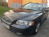 Volvo v70 11/2004 vollleder - Volvo V70 20V mit Benzin-Antrieb