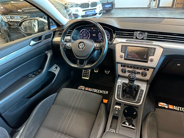 Volkswagen Passat Alltrack *PANO*3-Zonen*Keyless*AHK*