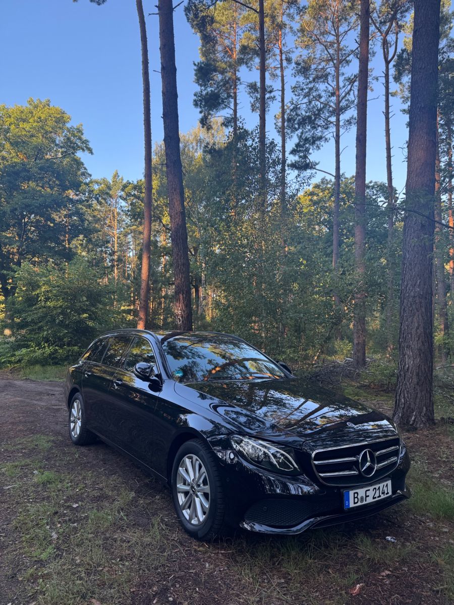 MERCEDES-BENZ E 200 d T Autom. -
