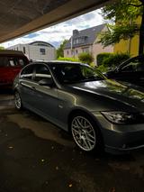 BMW 330xi - - BMW 330: 330xi