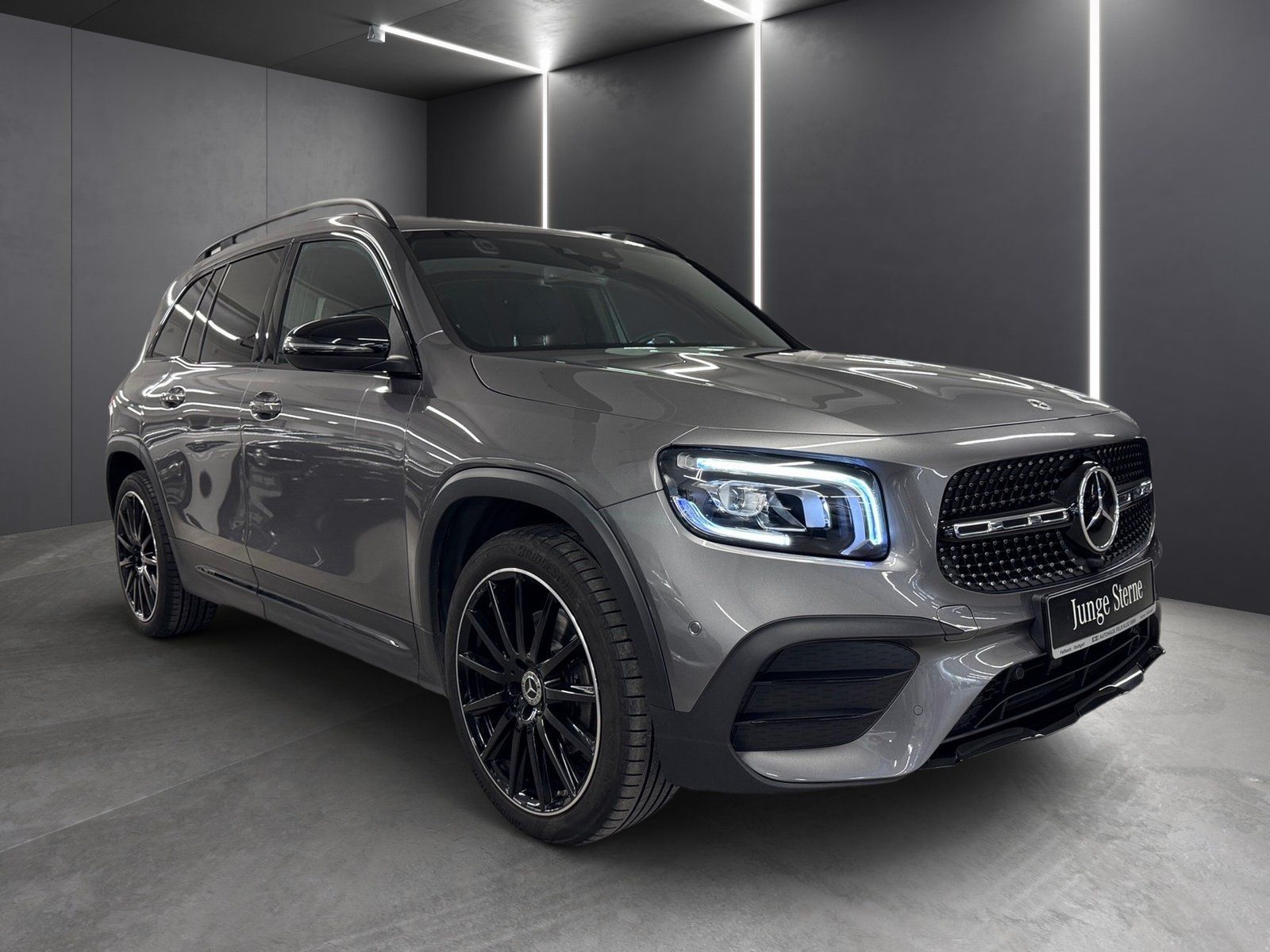 Fahrzeugabbildung Mercedes-Benz GLB 220 d 4M AMG*AHK*Distro*Totwink*LED*Kamera*