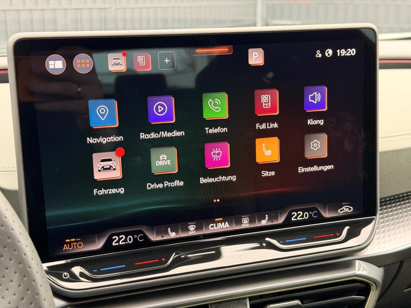 Cupra Formentor VZ Tribe Ed. 2.0 TSI DSG 4D MATRIX/SEN